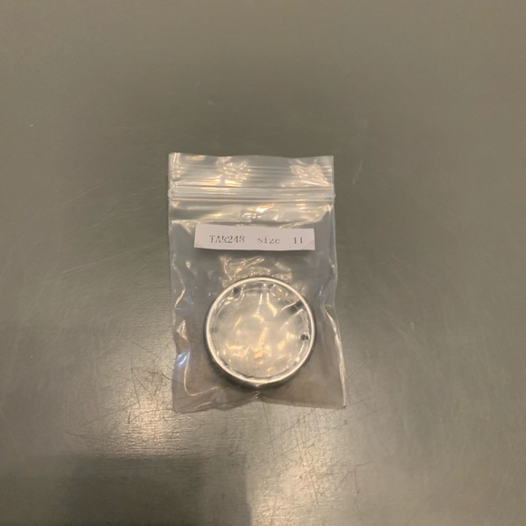 Brushed and Polished Comfort Fit Wedding Ring - Picture 10 of 11